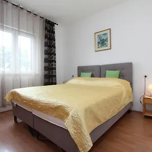  Apartment Belsa