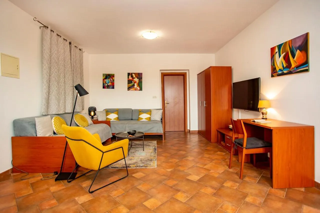 Apartments Maller Rovinj 0*,